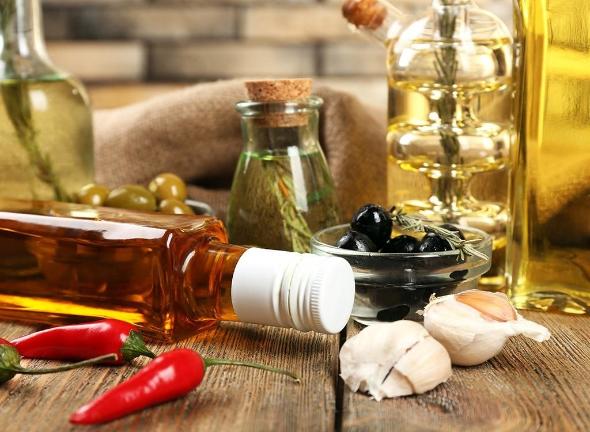 درمان خشکی پوست دست با طب سنتی برای خشکی صورت چه روغنی خوبه