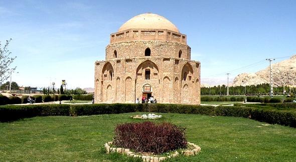 مکانهای دیدنی شهر کرمان را در تیجور ببینید، قسمت3 گنبد جبلیه کرمان