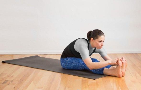با یوگا چربیهای شکم را آب کنید حرکات یوگا برای لاغری شکم و پهلو