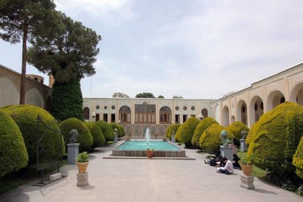 موزه هنرهای تزئینی اصفهان