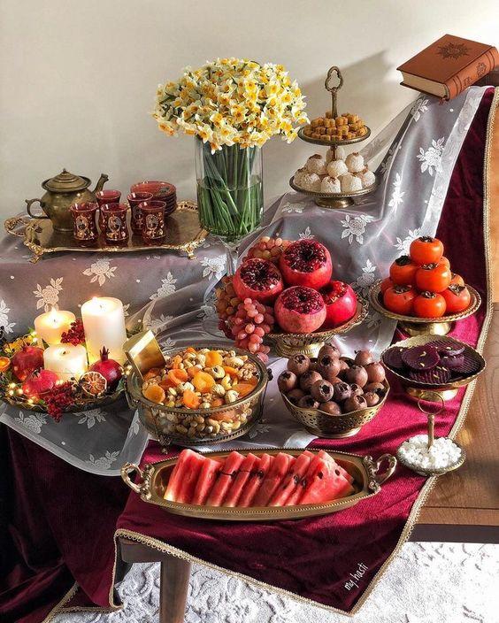 سفره شب یلدا برای عروس سفره شب یلدا برای عروس