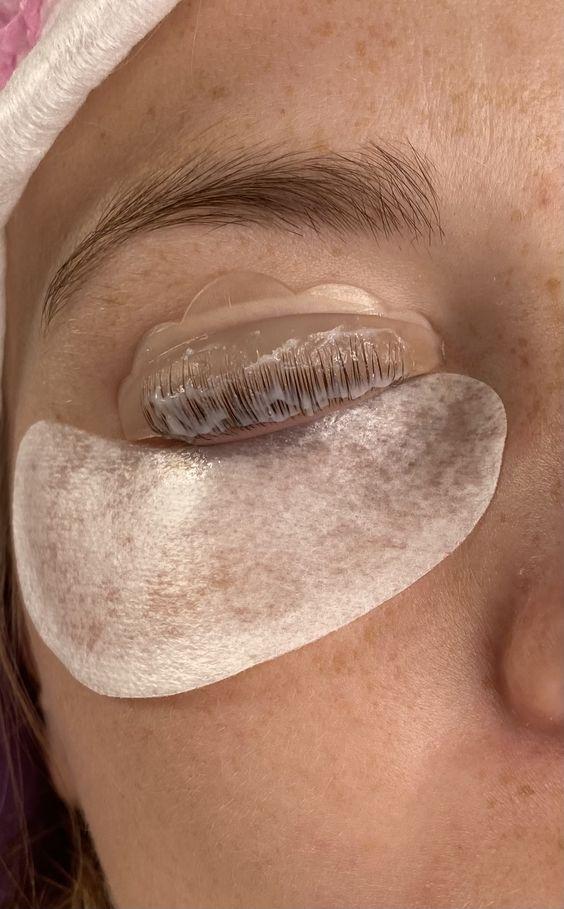 لیفت و لمینت مژه لیفت و لمینت مژه