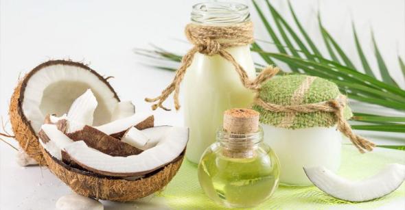 روغن نارگیل برای زیبایی پوست معجزه میکند خواص روغن نارگیل برای پوست