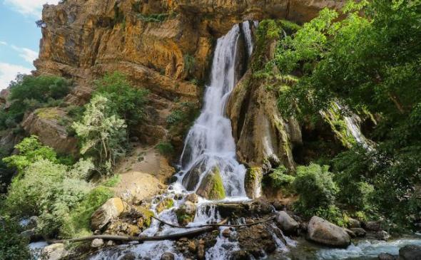 آبشار سفید خرم آباد