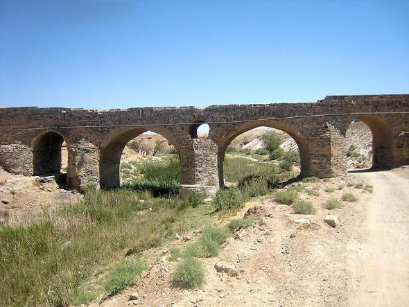 پل تاریخی باقر آباد محلات