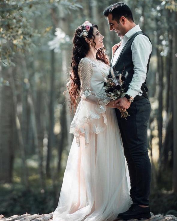 عکس از ژست باغ عروس و داماد ژست زیبای عروس و داماد
