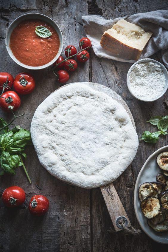 طرز تهیه خمیر پیتزا ایتالیایی حرفه ای