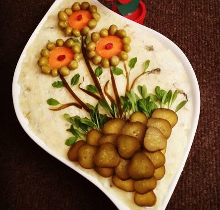 تزیین سالاد الویه برای مهمانی تزیین سالاد الویه برای مهمانی
