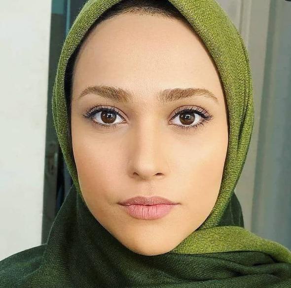 بیوگرافی و عکسهای آدرینا صادقی بازیگر نقش مائده سریال احضار عکس آدرینا صادقی