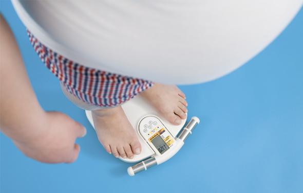 عمل لیپوماتیک یا پیکرتراشی چگونه باعث زیبایی و لاغری میشود؟ لیپوماتیک شکم