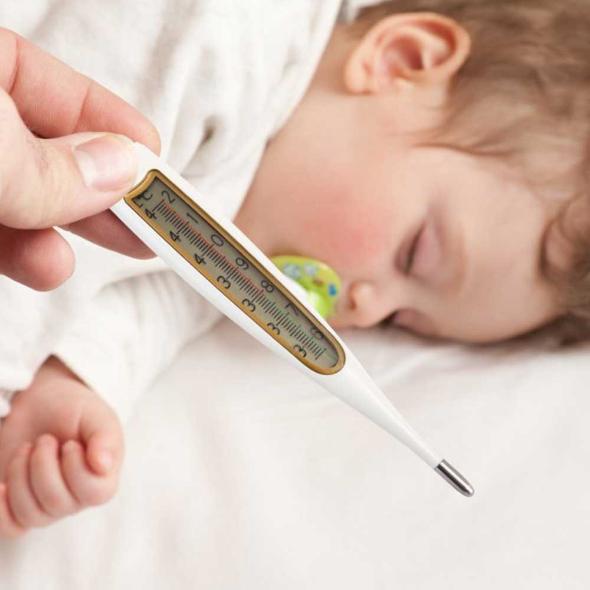 برای پایین آوردن تب در کودکان