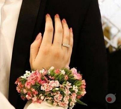 دستبند گل زیبا برای عقد کنان