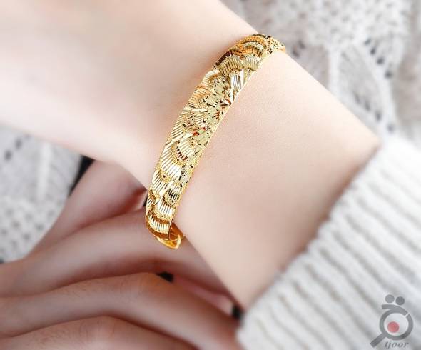 دستبند طلای پهن زنانه