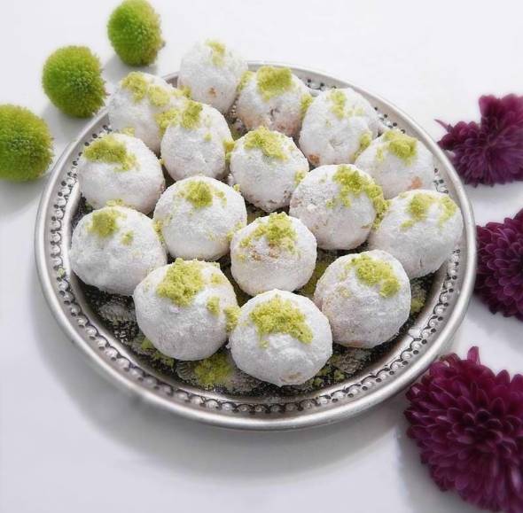 شیرینی قطاب یزدی ویژه عید نوروز