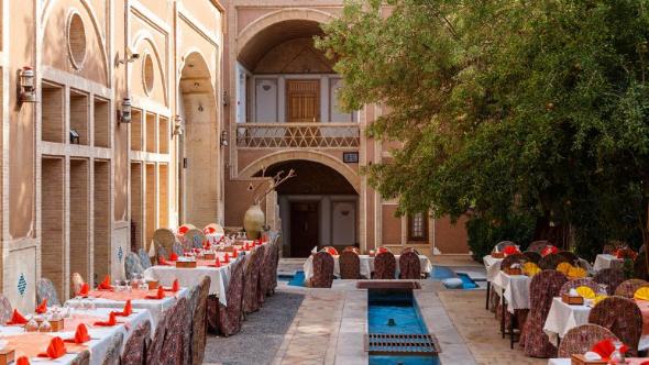 هتل باغ مشیر الممالک یزد بهترین هتلهای یزد