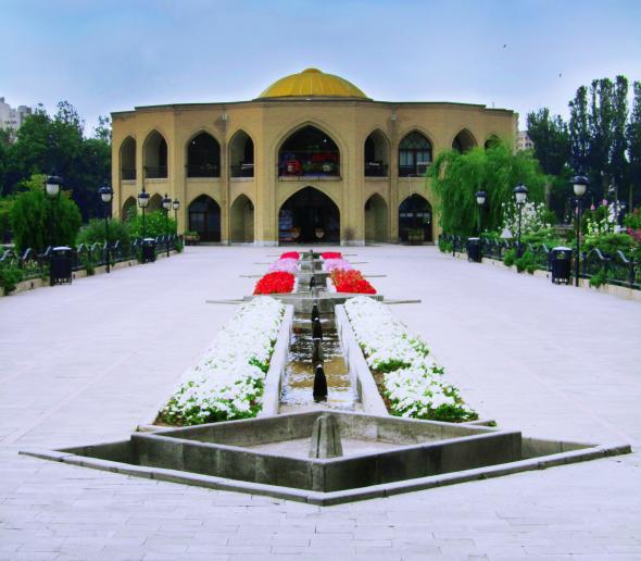 مکانهای دیدنی و تفریحی شهر تبریز کدامند؟ عمارت ایل گلی تبریز