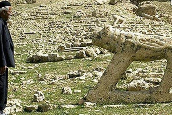 مکانهای دیدنی و تفریحی شهر تبریز کدامند؟ قبرستان تاریخی پینه شلوار تبریز