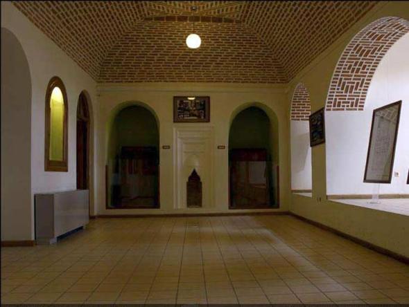 مکانهای دیدنی و تفریحی شهر تبریز کدامند؟ موزه قاجار تبریز