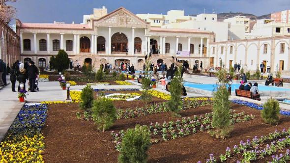 مکانهای دیدنی و تفریحی شهر تبریز کدامند؟ موزه قاجار تبریز
