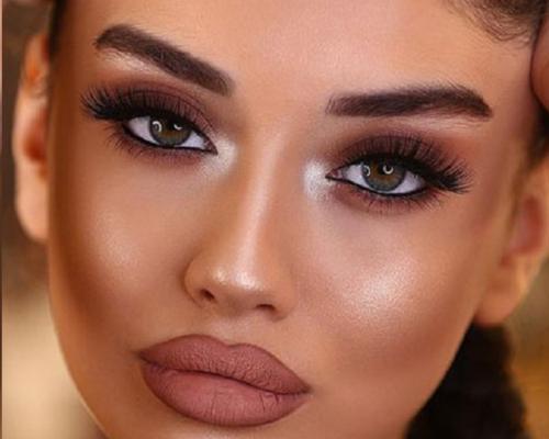 تکنیکهای آرایشی مخصوص پوست برنزه رو در تیجور بخوانید آرایش مخصوص پوست برنزه