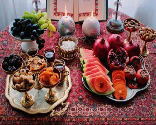برای تزیین سفره شب یلدا از تیجور ایده بگیرید برای تزیین سفره شب یلدا از تیجور ایده بگیرید