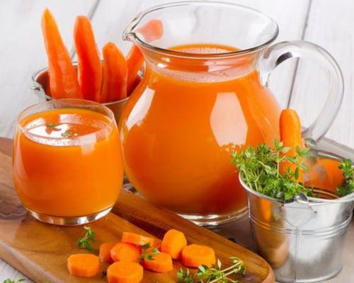 آشنایی با خواص آب هویج تازه و مضرات آب هویج