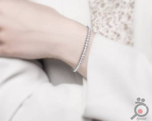 انواع دستبند های طلا سفید