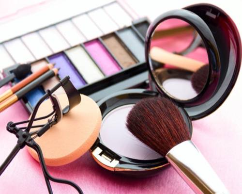 لوازم آرایشی یزد لیستی از فروشگاههای لوازم آرایشی در یزد