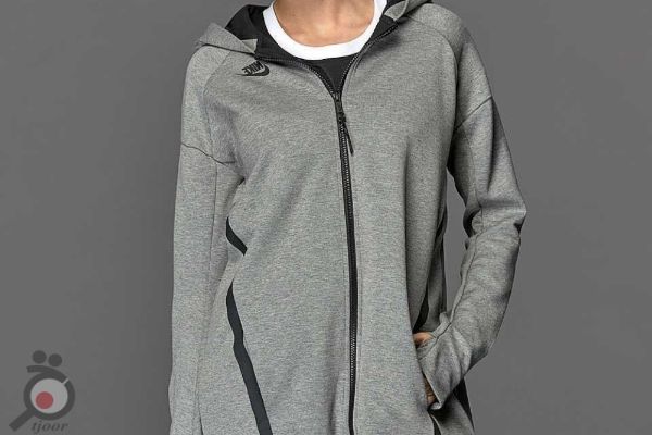 تخفیف پوشاک ورزشی زنانه و مردانه نایک