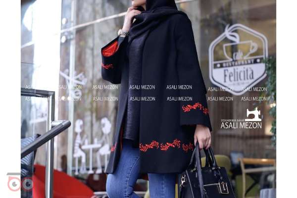 تخفیف پالتوها و مانتوهای موجود در مزون