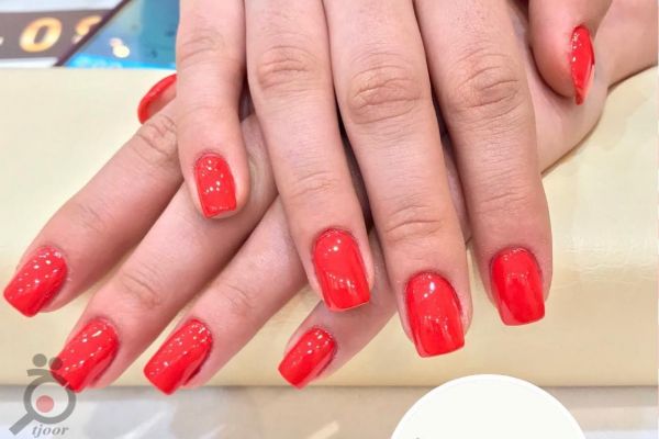 تخفیف کاشت ناخن