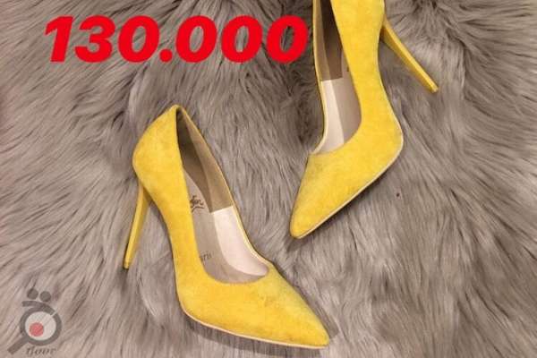 تخفیف پوشاک و کفش زنانه در بوتیک اردشیر