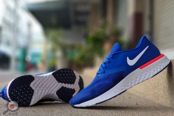 تخفیف ویژه محصولات ورزشی فروشگاه نایک اوت لت