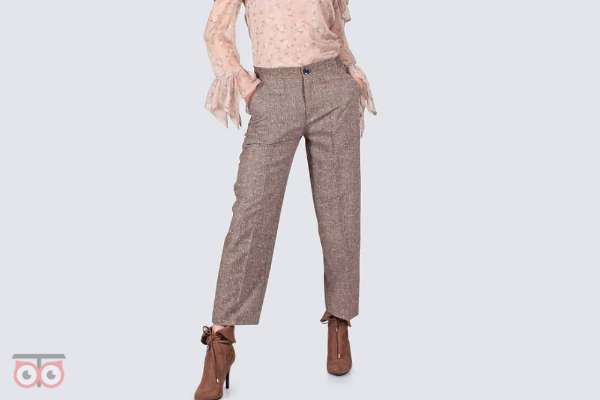 فروش ویژه تمامی محصولات پوشاک زنانه و مردانه