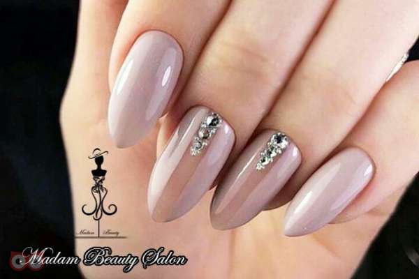 تخفیف کاشت ناخن