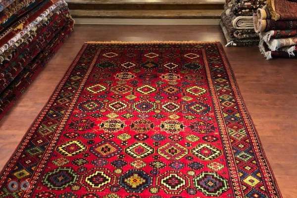 حراج نوروزی انواع فرش و گلیم اصیل ایران زمین