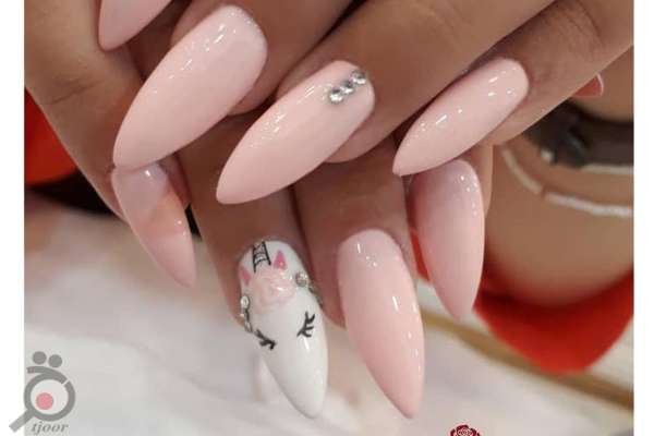 تخفیف انواع خدمات آرایشی و زیبایی به مناسب تولد یکسالگی سالن زیبایی رز سرخ