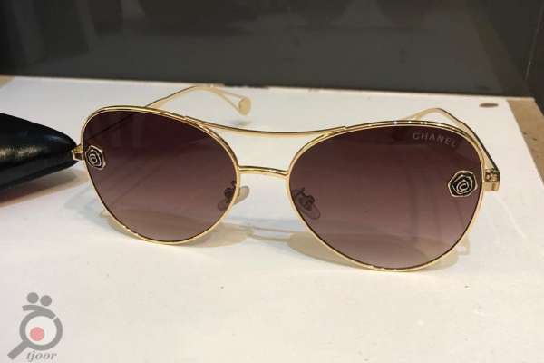 تخفیف انواع عینک افتابی زنانه در مزون نگین