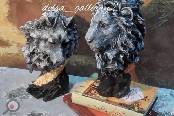 مجسمه سردیس رومیزی شیر و گرگ