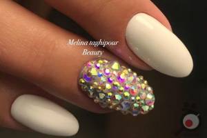 تخفیف ویژه آموزش کاشت ناخن تخفیف ویژه آموزش کاشت ناخن