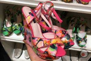 حراج بزرگ پوشاک حراج بزرگ پوشاک