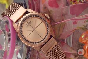 تخفیف ویژه چندین مدل ساعت زنانه و مردانه تخفیف ویژه چندین مدل ساعت زنانه و مردانه