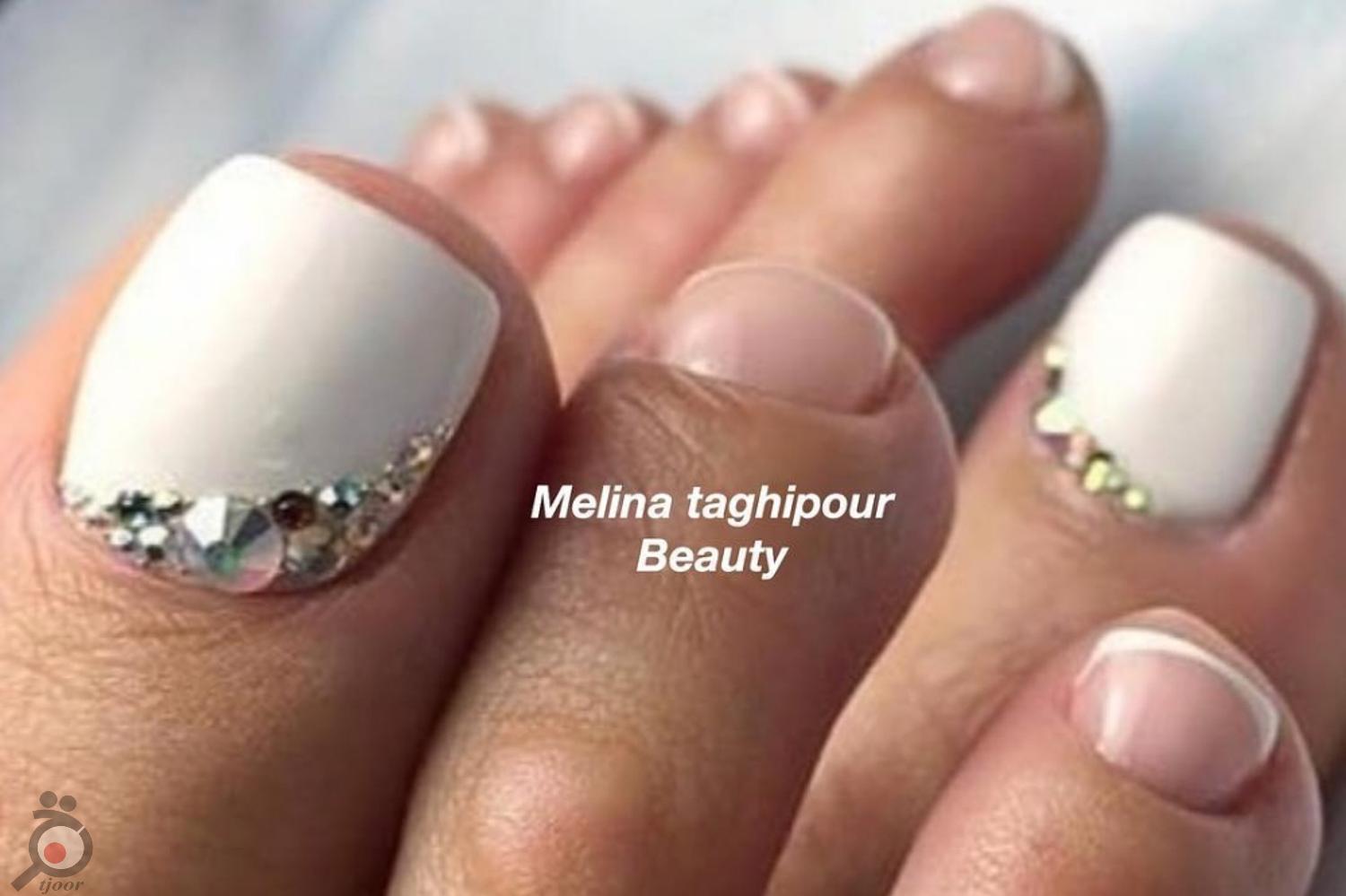 تخفیف ویژه خدمات کاشت ناخن برای مراجعه اول تخفیف ویژه خدمات کاشت ناخن برای مراجعه اول