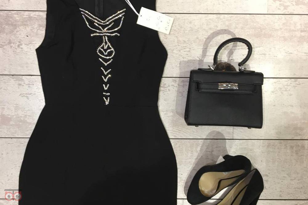 فروش بزرگ پوشاک فروش بزرگ پوشاک