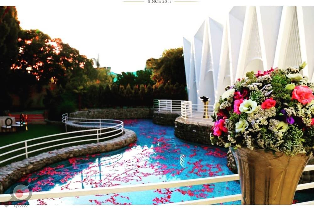 تخفیف تاریخ های باقیمانده در باغ تالار رویال پارک تخفیف تاریخ های باقیمانده در باغ تالار رویال پارک