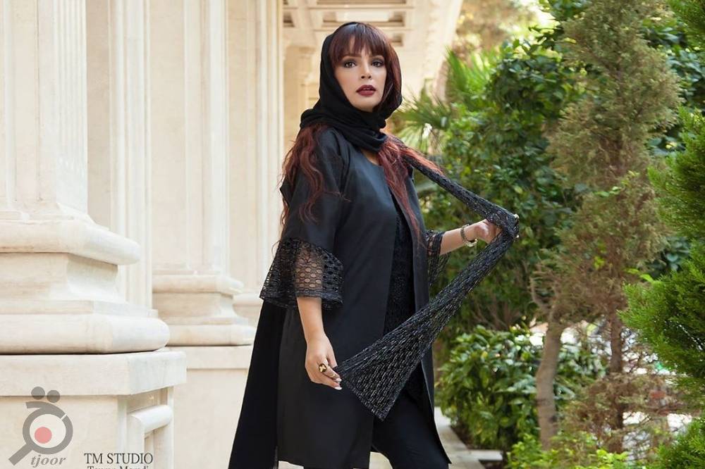 تخفیف مانتوهای زنانه تخفیف مانتوهای زنانه