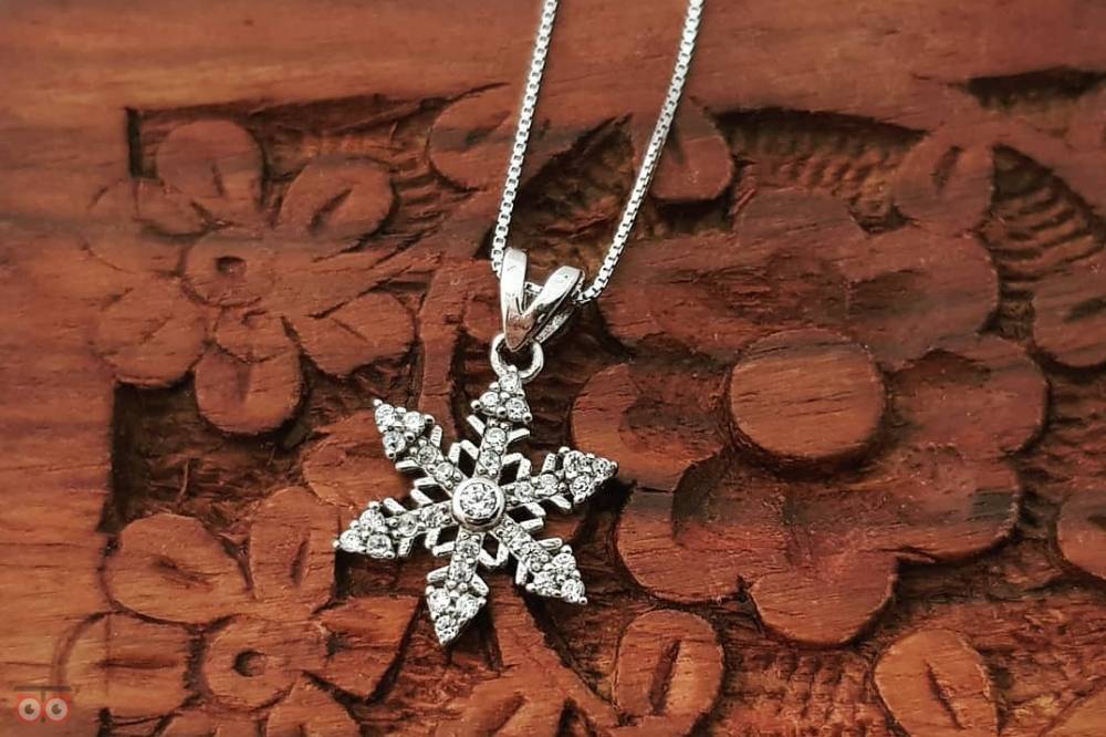 تخفیف انواع اکسسوری نقره زنانه و مردانه تخفیف انواع اکسسوری نقره زنانه و مردانه