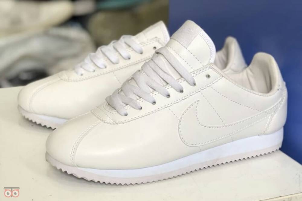 تخفیف انواع کتانی تخفیف انواع کتانی