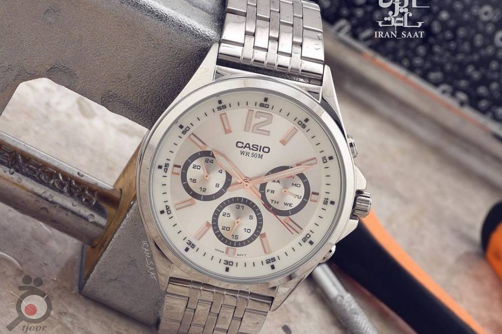 تخفیف ویژه چندین مدل ساعت زنانه و مردانه تخفیف ویژه چندین مدل ساعت زنانه و مردانه